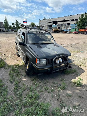 Jeep Grand Cherokee 4.0 AT, 1995, битый, 200 000 км с пробегом, цена 198000 руб.