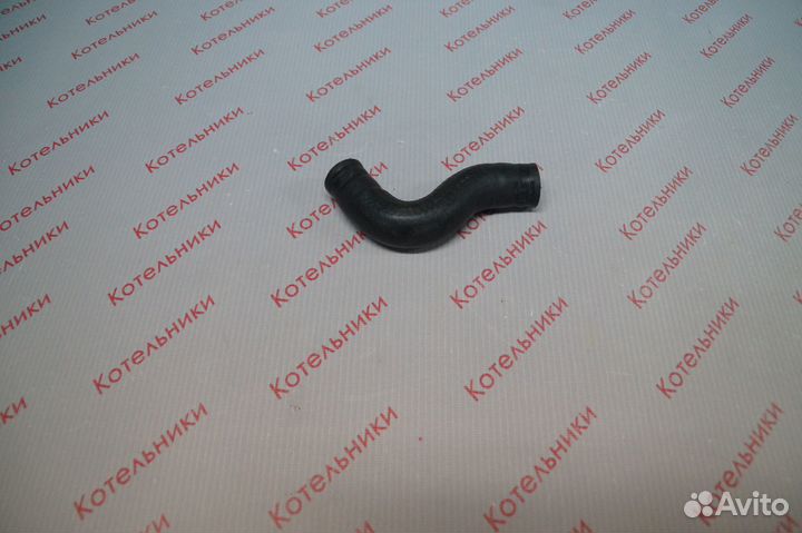 Nissan 14056-5U006 Патрубок водяной