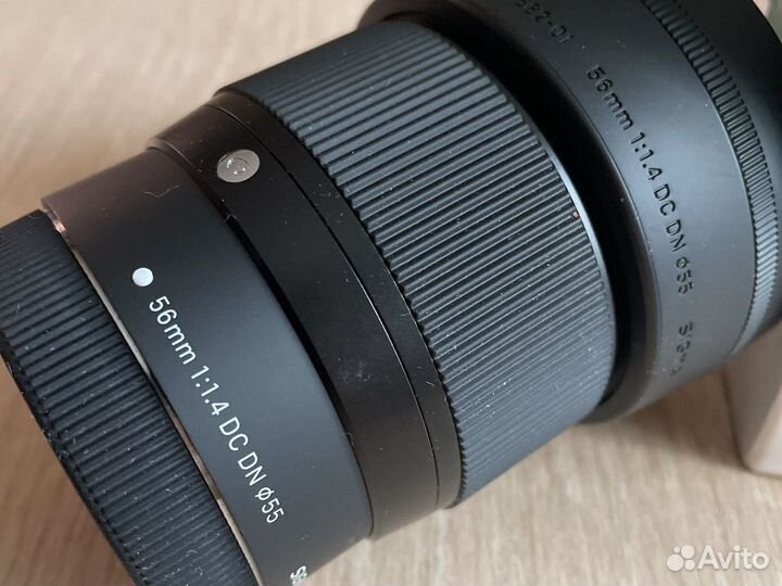 Объектив Sigma 56 mm F1.4 для Canon EF-M mount