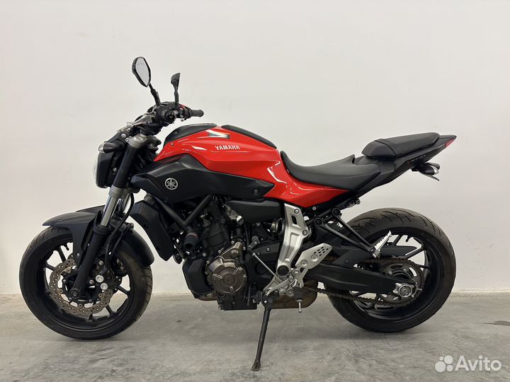 Мотоцикл Yamaha MT-07 во Владивостоке