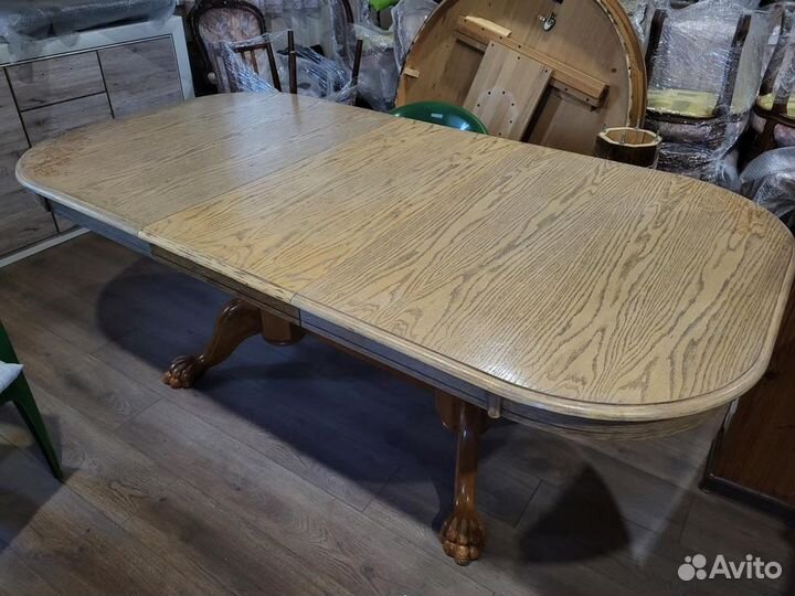Дубовый стол