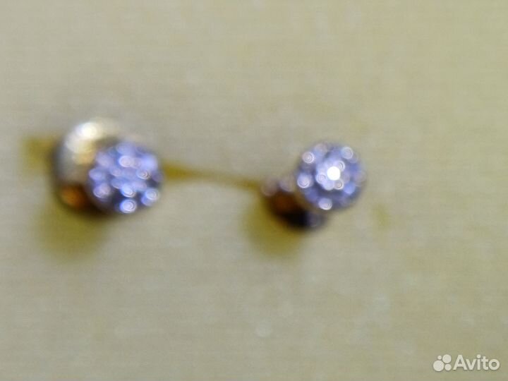 Золотые серьги с бриллиантами