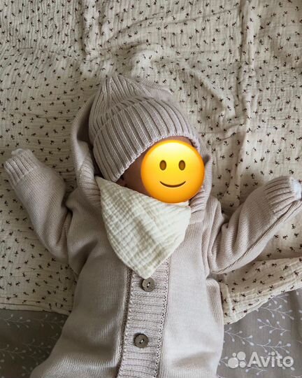 Шапка бини для малыша новорожденного