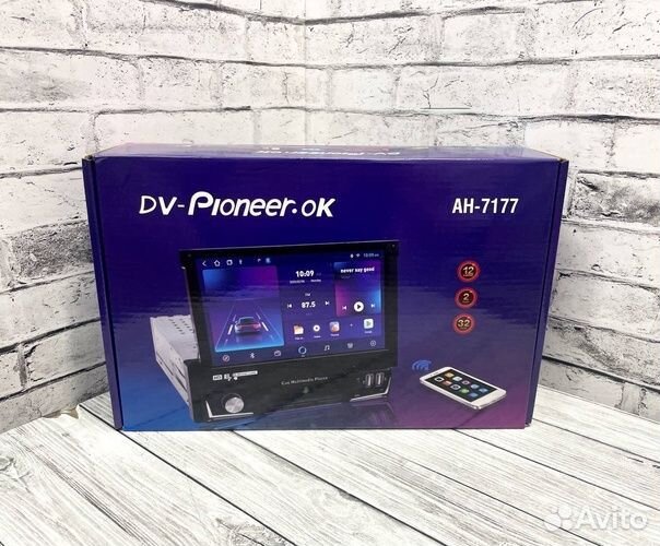 Автомагнитола с выдвижным экраном на Android