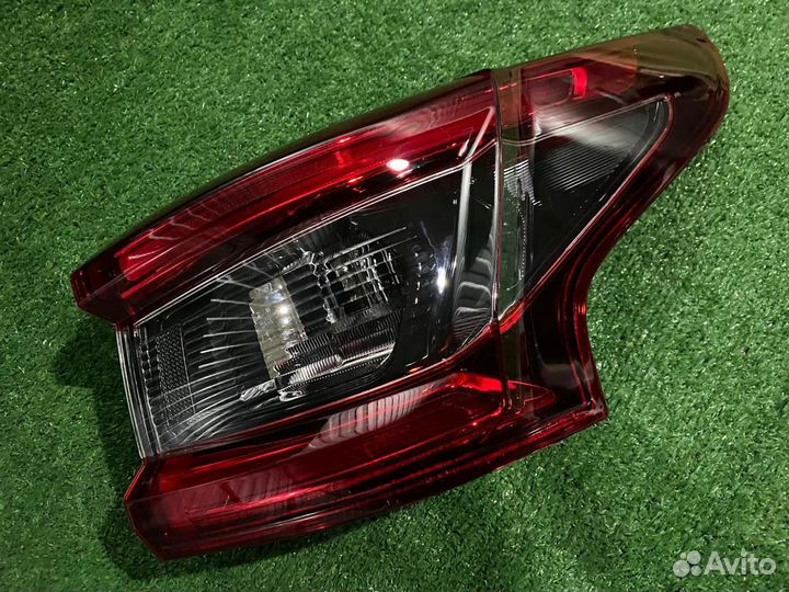 Фонари в крыло крышку багажника Nissan Qashqai J11