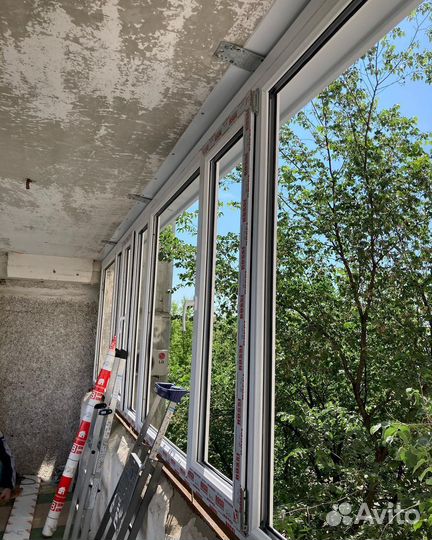 Обшивка балконов и лоджий под ключ