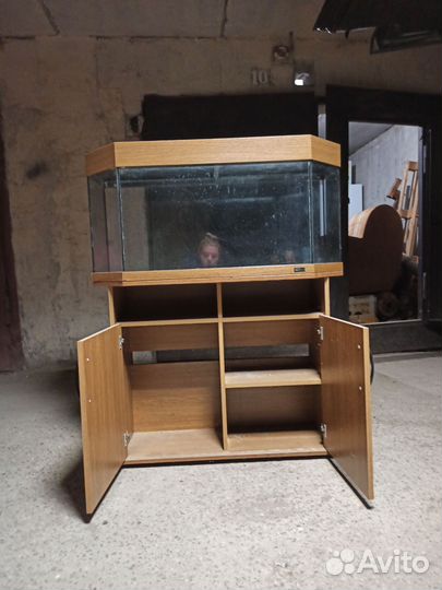 Аквариум с тумбой 200 л