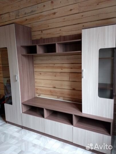 Стенка в гостиную