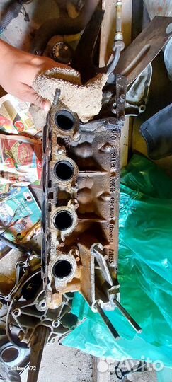 Головка блока 126