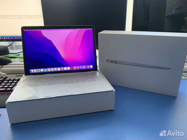 Серебристый MacBook Air M1 16/256