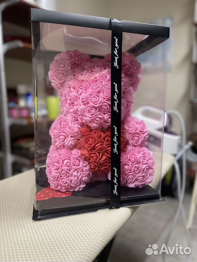 Продам мишку из искусственных роз