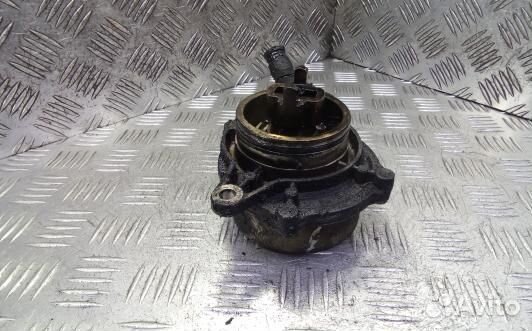 Насос вакуумный BMW 3 E90/E91 (BML13KX01)