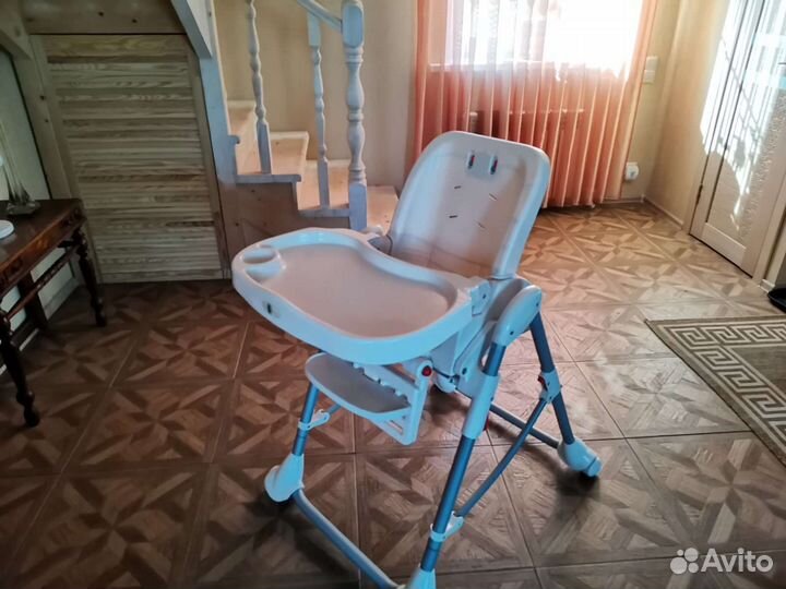 Детский столик для кормления бу