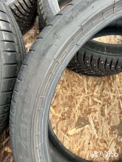 Pirelli P Zero 275/35 R22 104Y