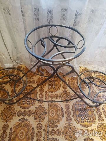 Подставка под цветы