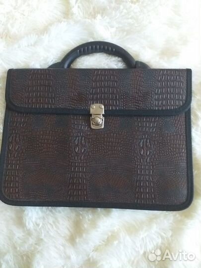 Портфель. Кофры для ноутбуков