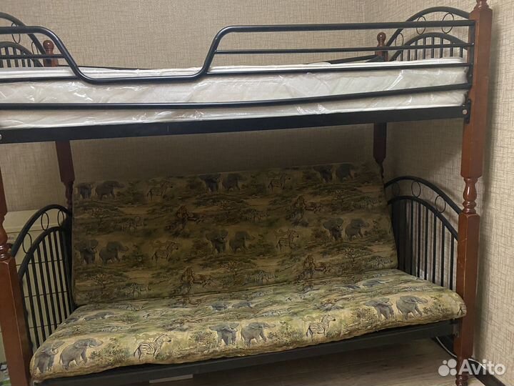 Двухъярусная кровать с диваном бу