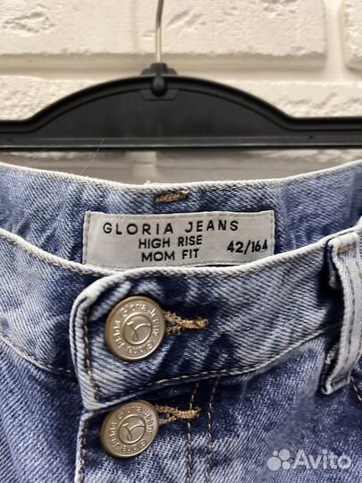 Джинсы новые