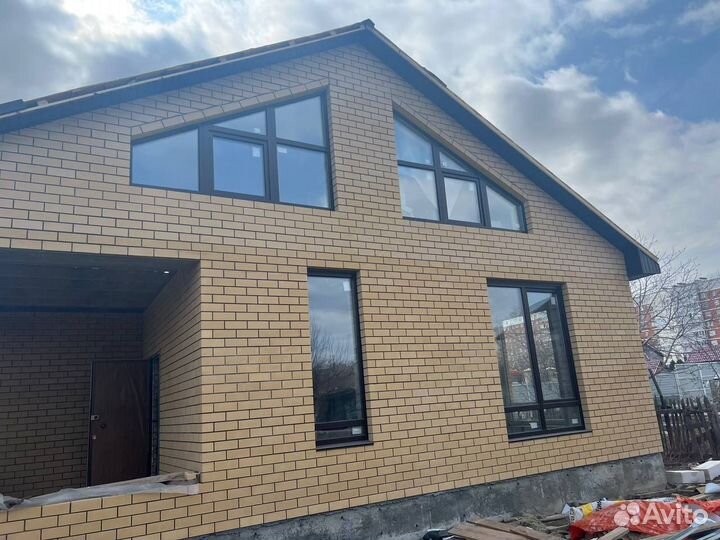 Кладка кирпича / Каменщики