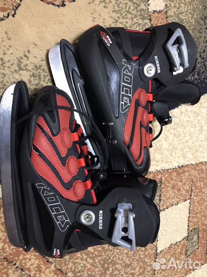 Хоккейные коньки roces