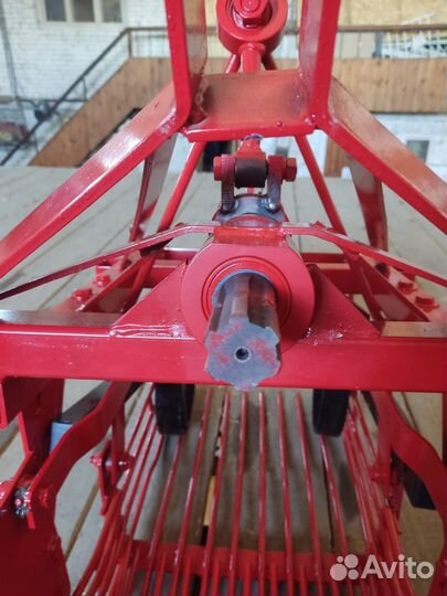 Копатель корнеплодов Завод Акимов ККМ-4, 2023