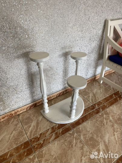 Подставка под цветы