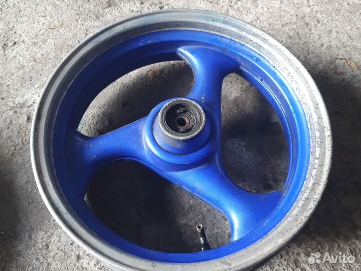Б/У диск на скутер радиусом 13