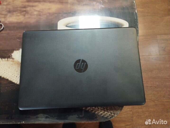 Ноутбук HP 15-bw647ur