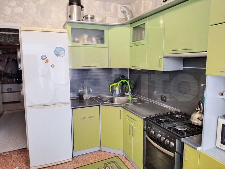 2-к. квартира, 55 м², 10/10 эт.