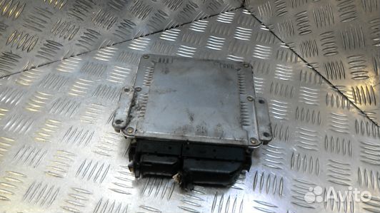 Блок управления двс jeep cherokee KJ (91O08PC01)