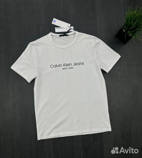 Футболка Calvin Klein