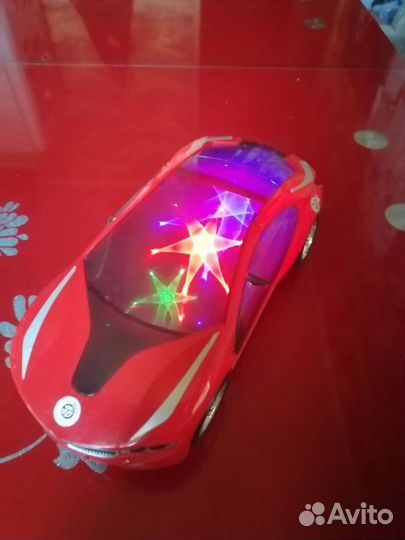 Машина с музыкой и светом