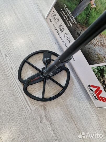 Металлоискатель minelab safari