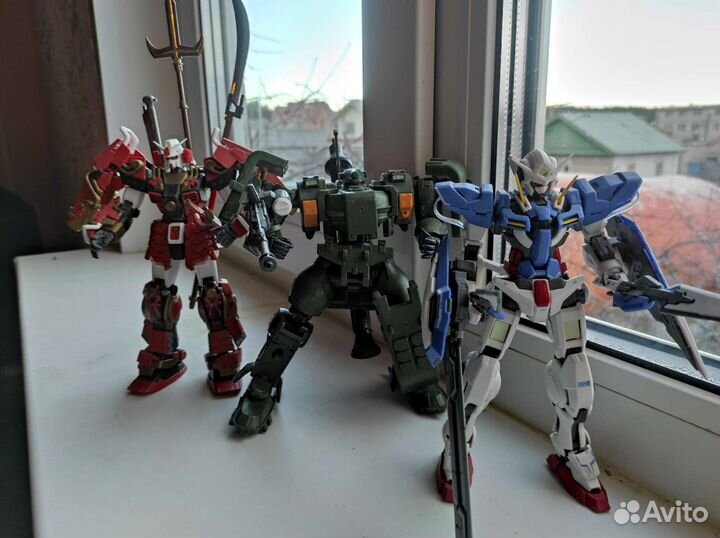 Фигурки гигантских роботов Bandai Gandam 1:100