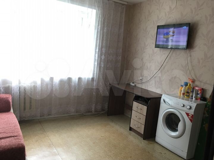 Комната 13 м² в 8-к., 4/9 эт.