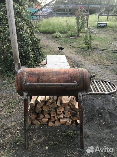 Мангал прочный из толстого железа