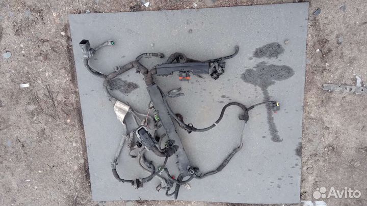 Подкапотная коса Opel Astra h GTC (купе)