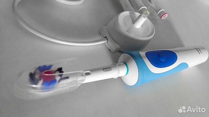 Новая зубная щетка Brown (Germany)