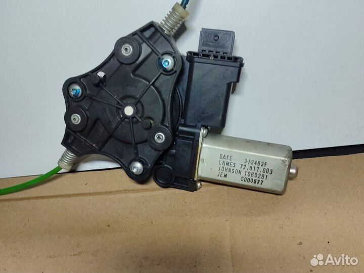 Стеклоподъёмник Opel Corsa D передний левый