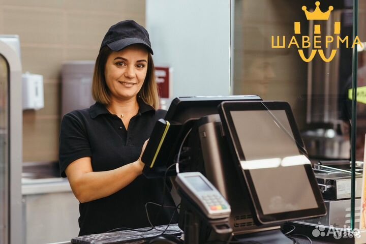 Кассир в кафе