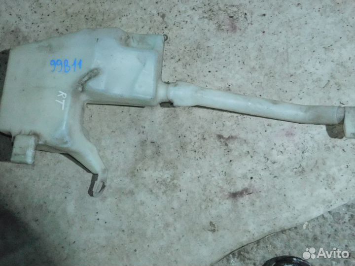 Бачек стеклоомывателя рено трафик