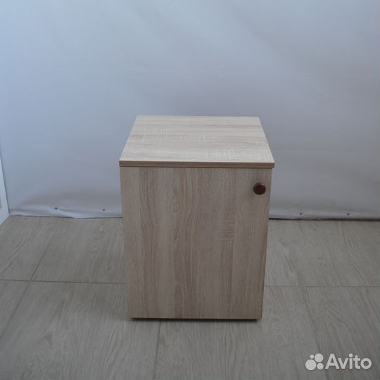 Тумба прикроватная с полкой тп1