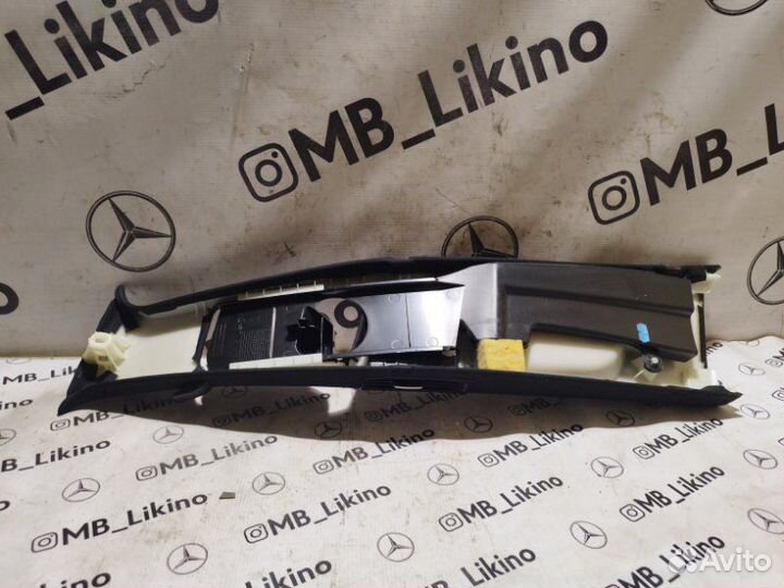 Обшивка центральной стойки правая Mercedes S-Class