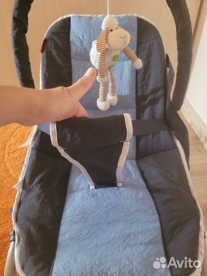 Шезлонг детский
