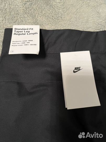 Штаны Nike Sportswear Tech Essentials S