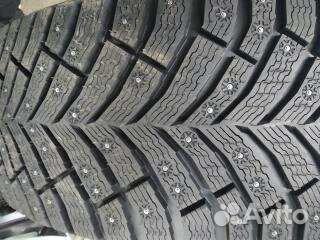 Michelin X-Ice North 4 SUV 275/40 R22