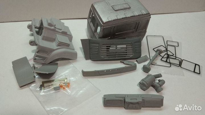 Кабина урал-4320-82м бескапотник - сборная 1/43