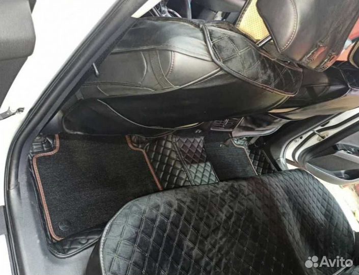 Коврик в багажник на Toyota Camry