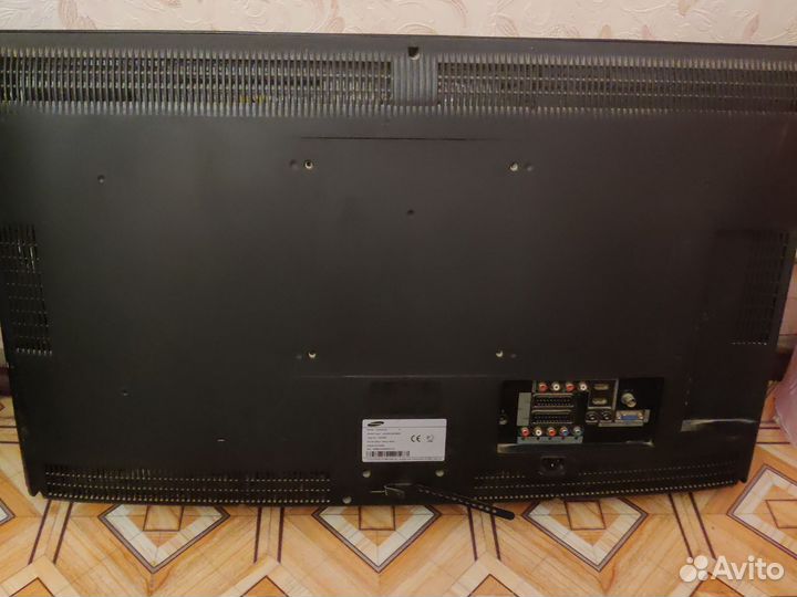 Телевизор samsung