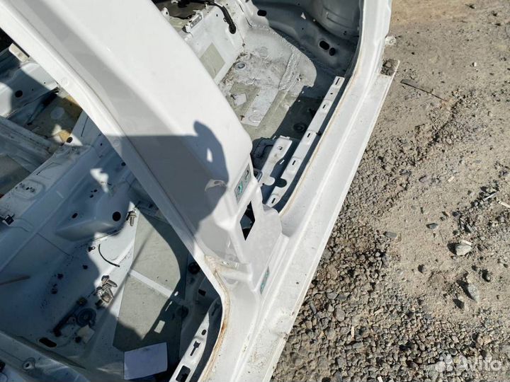 Порог со стойкой правый Skoda Octavia